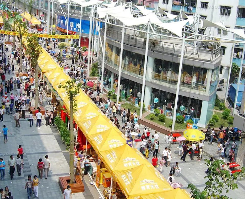 东莞热门十大步行街排名，逛街买衣服选这些地方就对了
